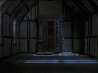 Стоп-кадр из фильма «Хроники Нарнии: Лев, Колдунья и Волшебный шкаф».